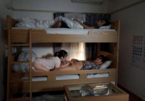 Con người yêu bạn thân nứng lồn giữa đêm khuya thèm cặc