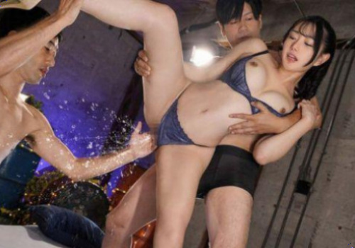 Đụ tập thể cô em teen đang tuổi lớn